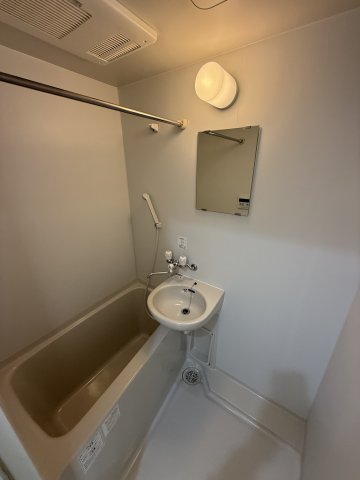 バス・シャワールーム　別部屋写真参考