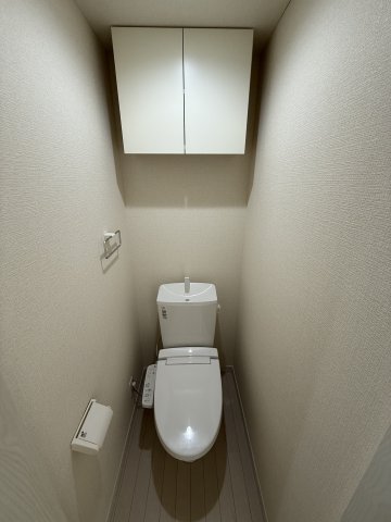 トイレ　別部屋写真参考