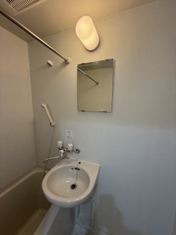 洗面設備　別部屋写真参考