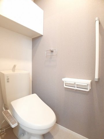 トイレ　落ち着いたトイレです