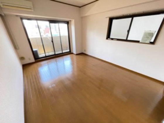 居室・リビング　※別部屋の写真です