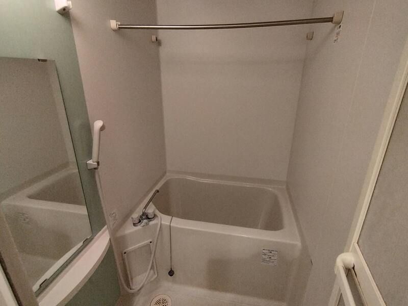 バス・シャワールーム　同物件別部屋写真