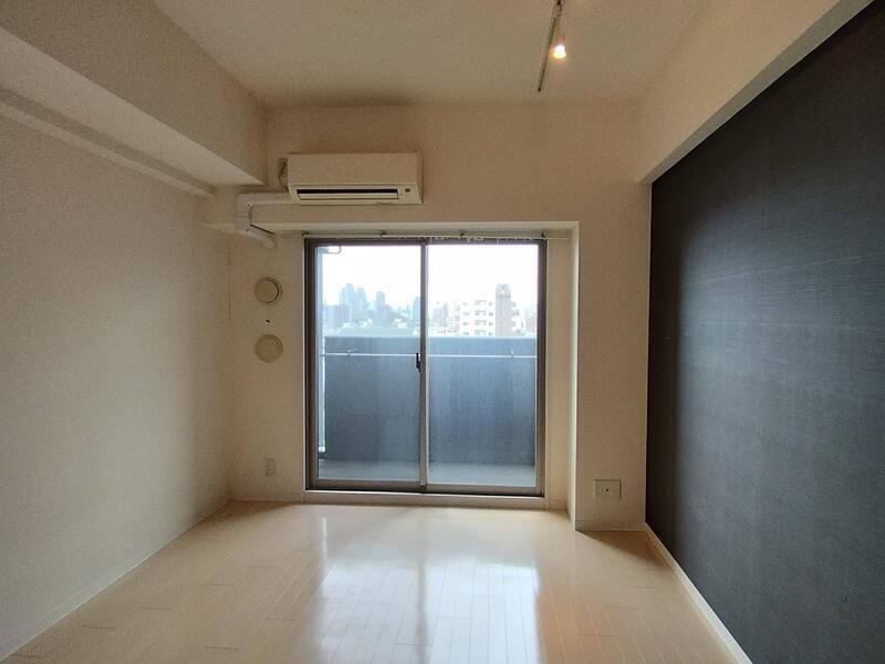 居室・リビング　同物件別部屋写真