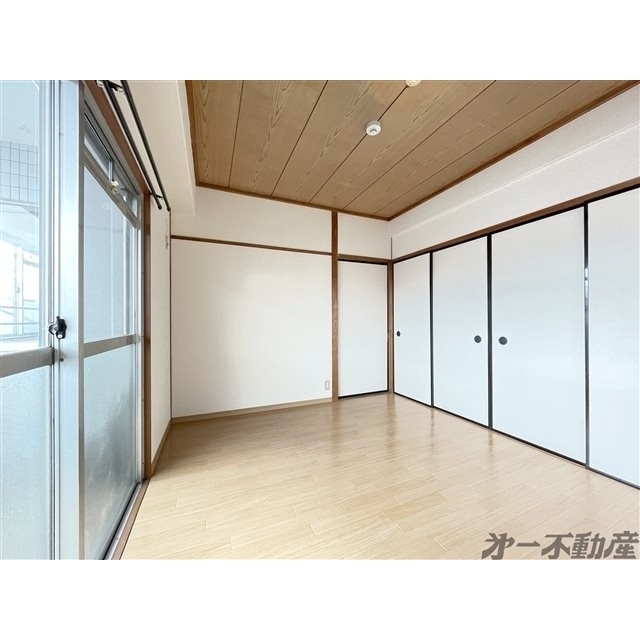 居室・リビング　洋室