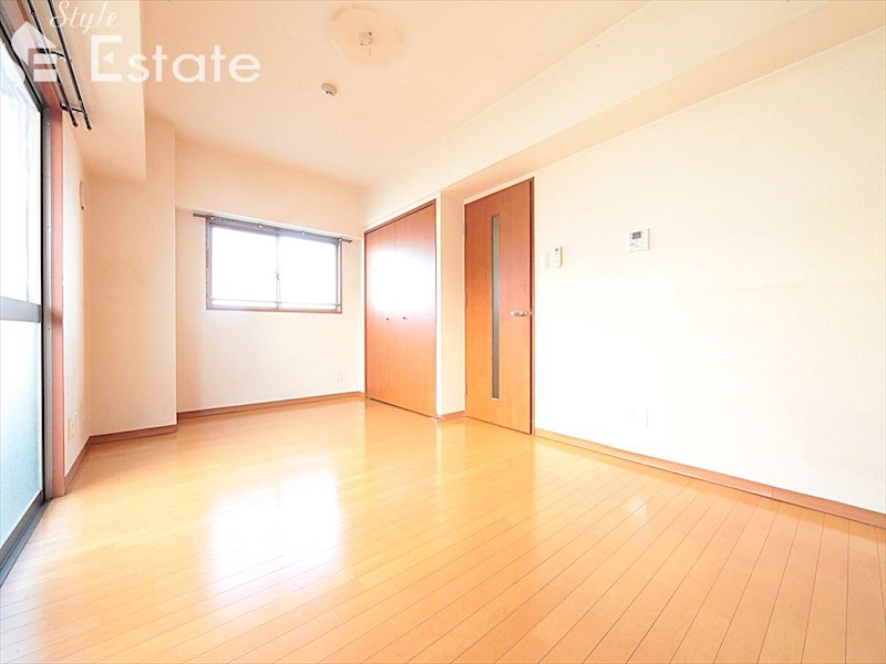 居室・リビング　内装