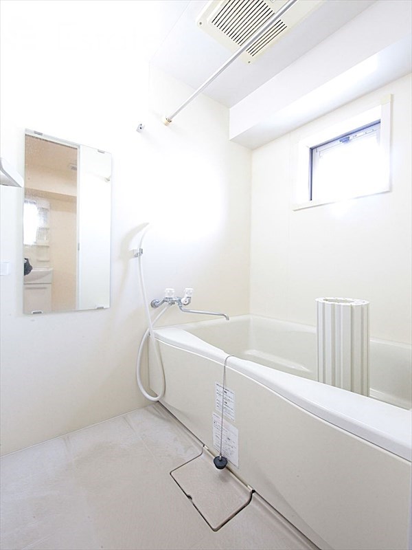 バス・シャワールーム　バスルーム