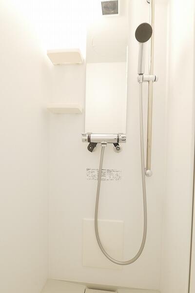 バス・シャワールーム　?