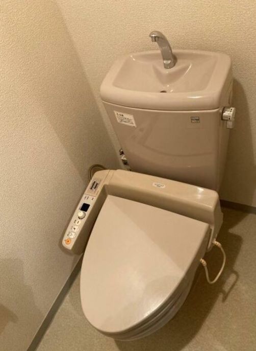 トイレ　温水洗浄機能付トイレ☆（同一仕様写真）