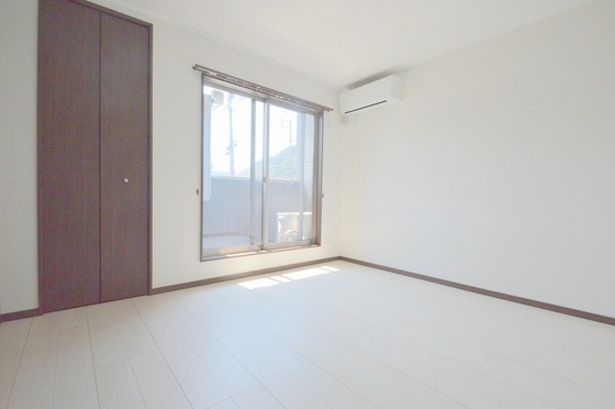 居室・リビング　※他号室の写真を使用しております。