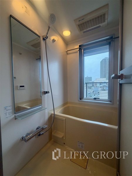 バス・シャワールーム　風呂