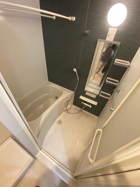 バス・シャワールーム　バス
