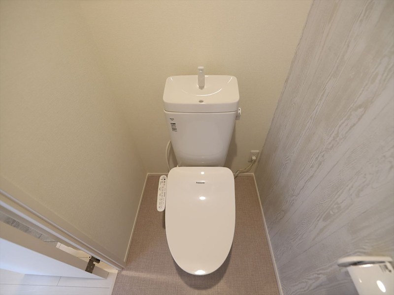 トイレ　温水洗浄暖房便座付トイレ　同仕様写真