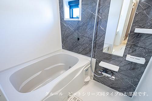 バス・シャワールーム　浴室乾燥機、追い焚き機能あり　写真はイメージです。