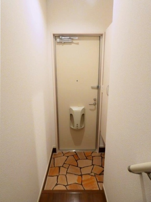 玄関　図面と現状に相違がある場合には現状を優先