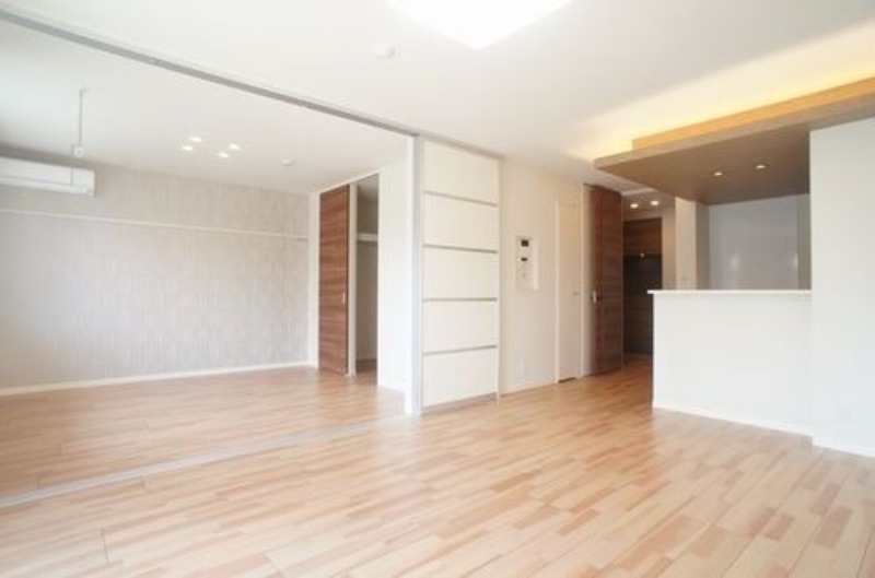 居室・リビング　図面と現状に相違がある場合には現状を優先