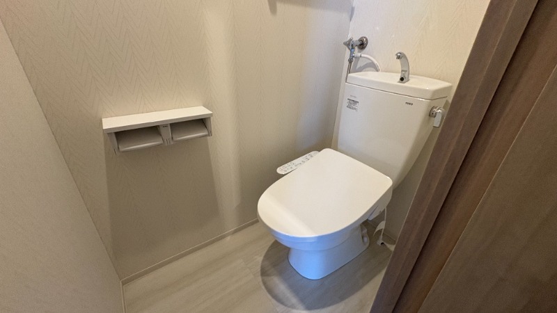 トイレ　ウォシュレット付きトイレ