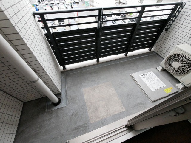 バルコニー　バルコニー