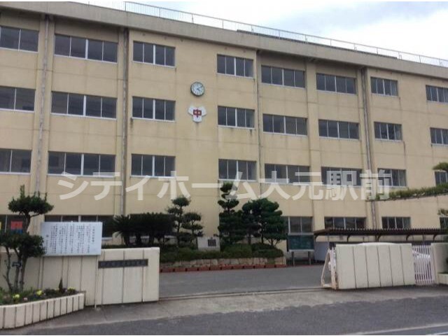 中学校　岡山市立芳田中学校（中学校）まで1465m