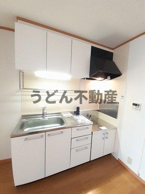 キッチン　うどん県のお部屋探しはうどん不動産へ うどんちゃんとLINE