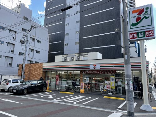 コンビニ　セブンイレブン大阪高津3丁目（コンビニ）まで634m