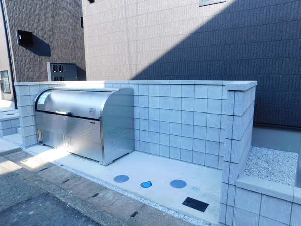 ロビー　ゴミ置場