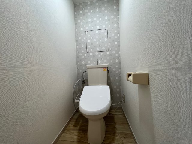 トイレ　落ち着いたトイレです