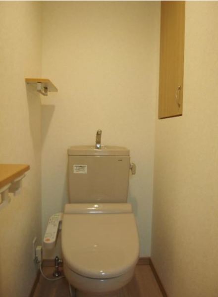 トイレ　※別部屋参考写真