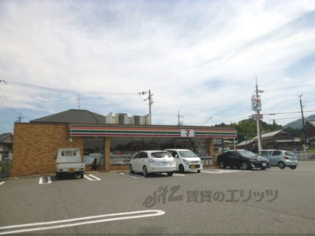 コンビニ　セブンイレブン栗東金勝店（コンビニ）まで1800m