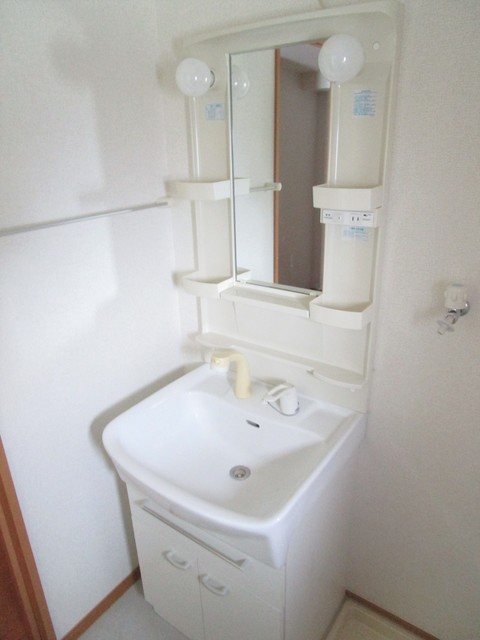 洗面設備　別号室の参考写真になります。