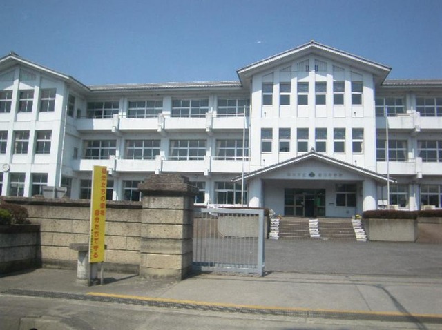 中学校　栃木市立皆川中学校（中学校）まで2795m