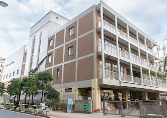 小学校　荒川区立汐入小学校（小学校）まで207m