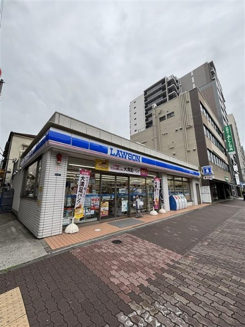 コンビニ　ローソン江東亀戸６丁目店（コンビニ）まで182m