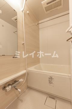 バス・シャワールーム　同建物内別のお部屋の参考写真になります。