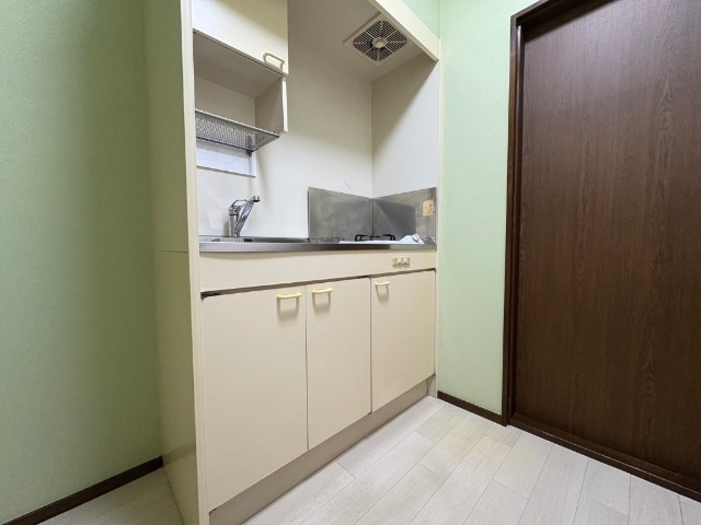 キッチン　※同タイプ別部屋