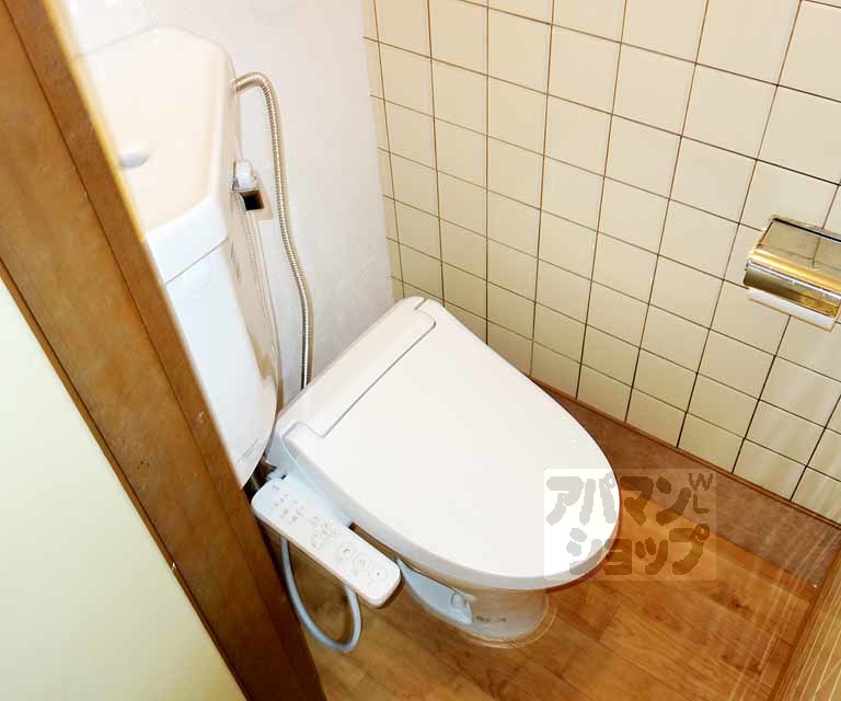 トイレ　１号室の写真です。