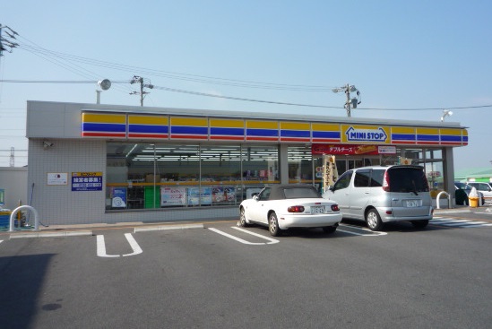 コンビニ　ミニストップ 名古屋黒沢台店（コンビニ）まで487m