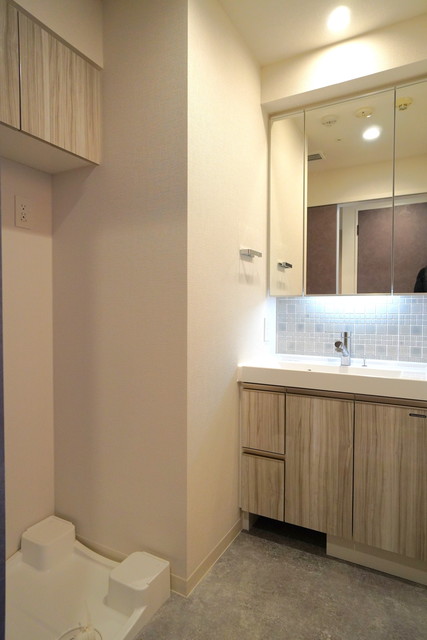 洗面設備　※写真は同タイプ住戸です。