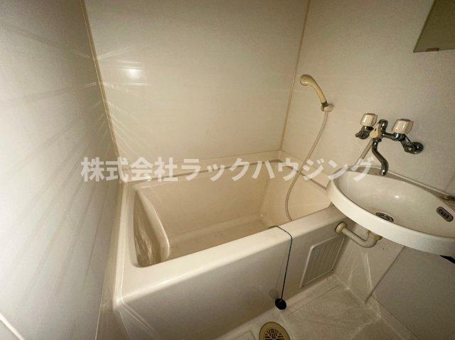 バス・シャワールーム　【お部屋探しはラックハウジングにお問合せ下さいませ】