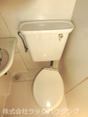 トイレ　【お部屋さがしはラックハウジングにお問合せ下さいませ♪】