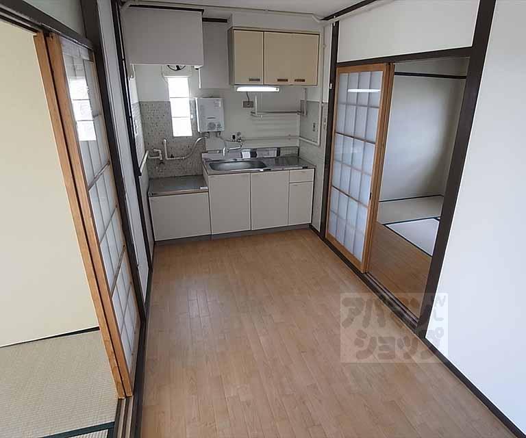 居室・リビング　キッチン