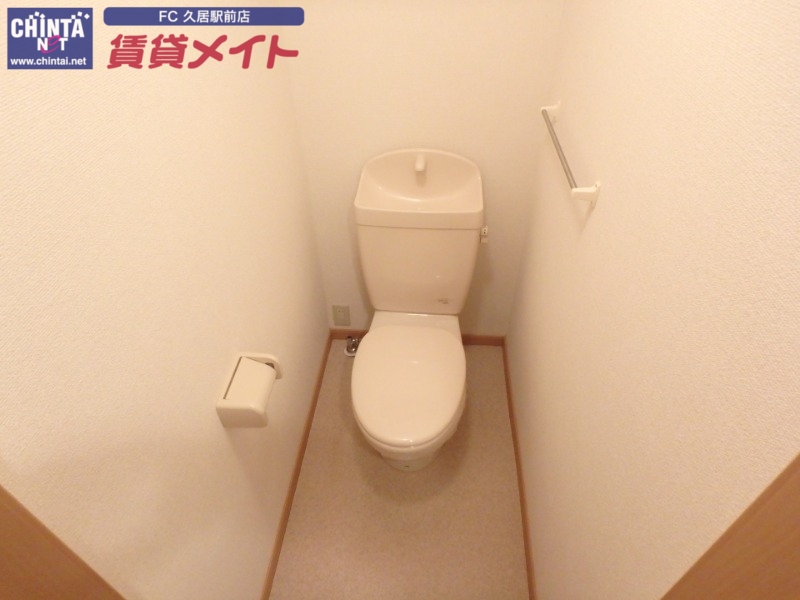 トイレ　別部屋参考写真です