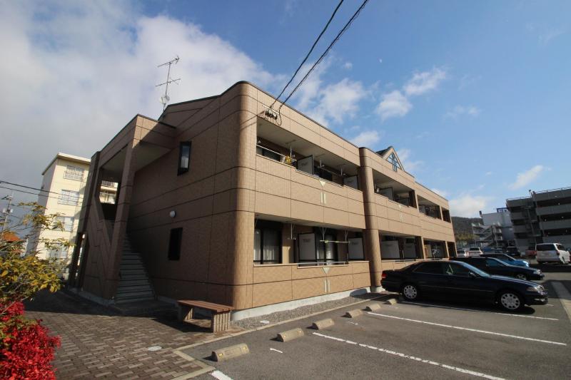 建物外観　ラルーチェ　建物外観