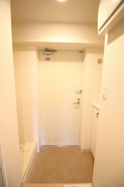 玄関　（別タイプ参考写真）コートブリーズ根津　文京区根津1