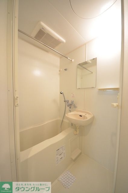 バス・シャワールーム　※同室反転タイプ参考写真
