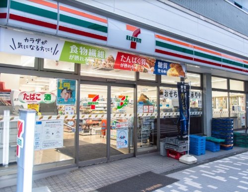 コンビニ　セブンイレブン 港区港南2丁目店（コンビニ）まで55m