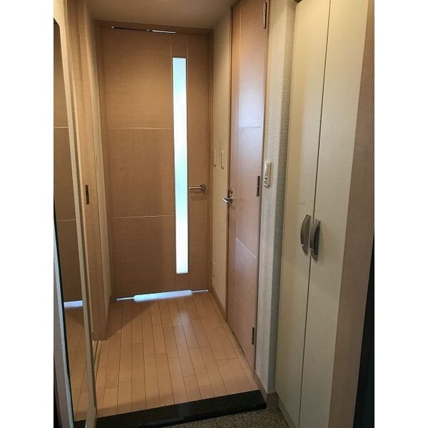 玄関　★見学予約受付中★