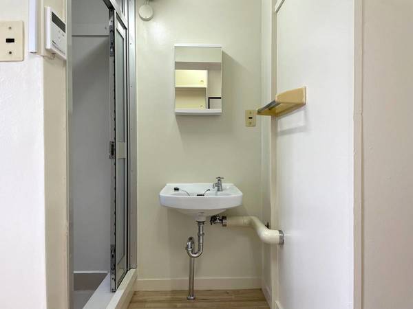 洗面設備　モデルルームの写真です