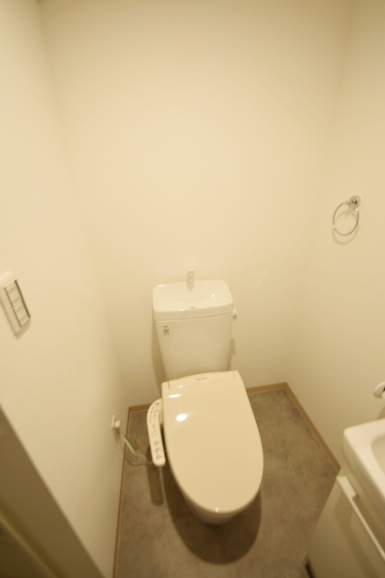 トイレ　～トイレの時間も大事なひと時～