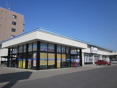 ドラックストア　カワチ薬品青山店（ドラッグストア）まで807m