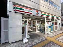 コンビニ　セブンイレブン目黒青葉台2丁目店（コンビニ）まで208m